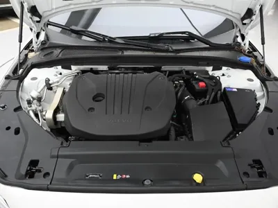 Volvo V90 2024, 8000 км, за 35470.3 USD - фото 6