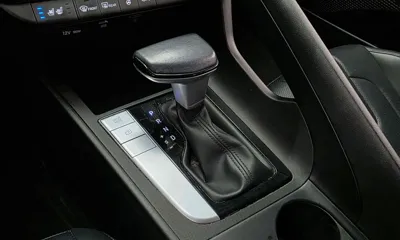 Hyundai Avante 2021, 68942 км, за 12176.85 USD - фото 9