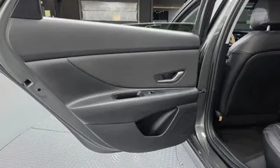 Hyundai Avante 2021, 68942 км, за 12176.85 USD - фото 25