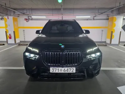 BMW X7 · 2024 год