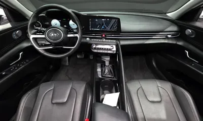 Hyundai Avante 2021, 17757 км, за 12703.59 USD - фото 7