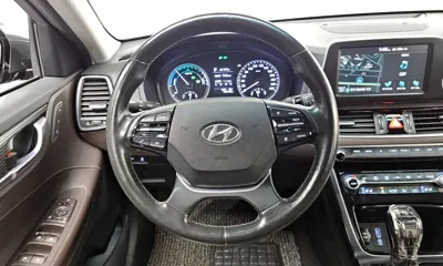Hyundai Grandeur 2018, 247948 км, за 6475.06 USD - фото 13