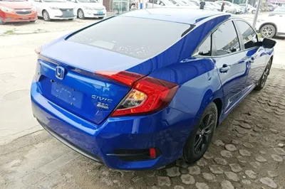 Honda Civic 2019, 60599 км, за 10770 USD - фото 7