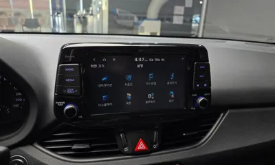 Hyundai i30 2020, 59473 км, за 12823.91 USD - фото 15