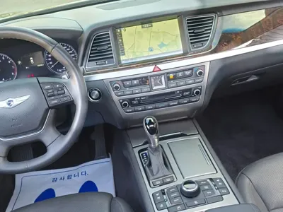 Hyundai Genesis 2016, 93000 км, за 8940.39 USD - фото 12