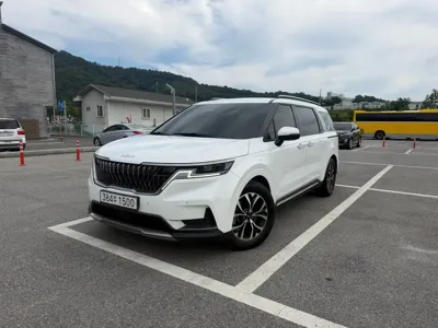 Kia Canival · 2023 год