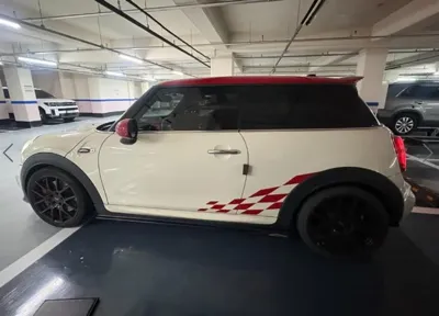 MINI Cooper 2017, 74966 км, за 9051.24 USD