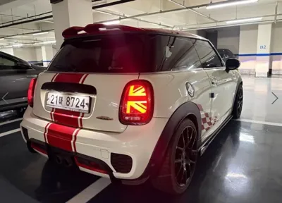 MINI Cooper 2017, 74966 км, за 9051.24 USD