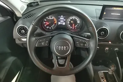 Audi A3 2019, 56700 км, за 10768 USD - фото 13