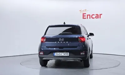 Hyundai Venue 2023, 10558 км, за 15938.08 USD