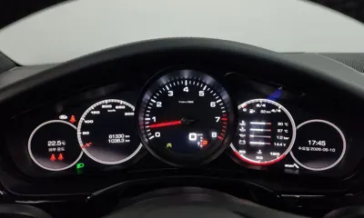 Porsche Panamera 2021, 61330 км, за 63517.95 USD - фото 8