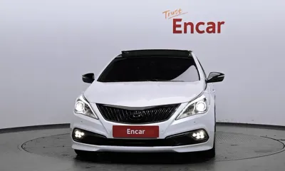 Hyundai Grandeur 2016, 182474 км, за 4690.56 USD