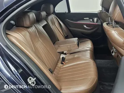 Mercedes-Benz E-Class 2023, 53376 км, за 34788.29 USD - фото 12