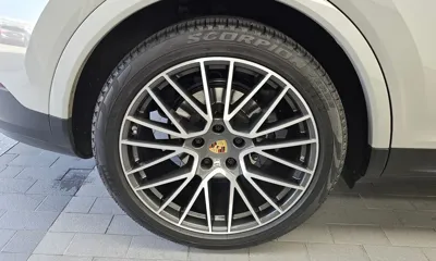 Porsche Cayenne 2022, 81570 км, за 57102.53 USD
