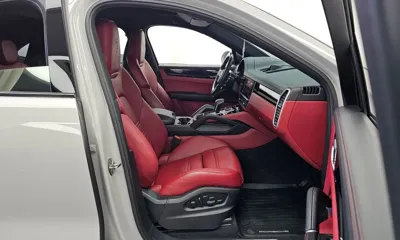 Porsche Cayenne 2022, 81570 км, за 57102.53 USD - фото 11