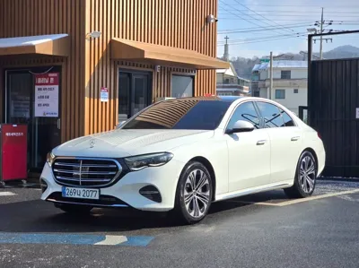 Mercedes-Benz E-Class · 2025 год
