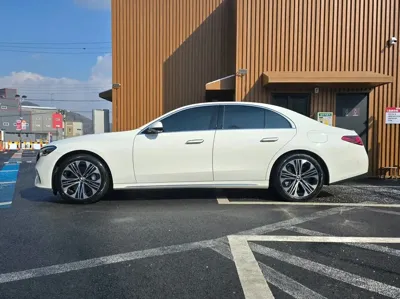Mercedes-Benz E-Class 2025, 25000 км, за 50162.89 USD