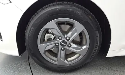 Kia K5 2023, 84606 км, за 12012.6 USD