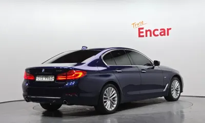 BMW 5-Series 2018, 96431 км, за 16187.64 USD