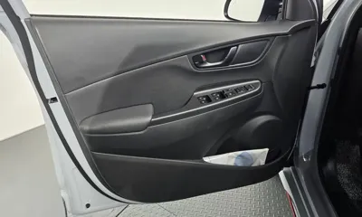 Hyundai Kona 2023, 25560 км, за 18314.3 USD - фото 24