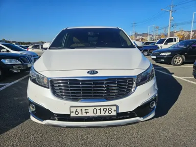 Kia Canival · 2017 год