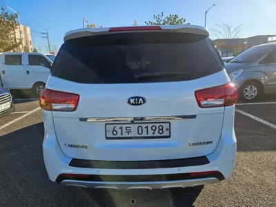 Kia Canival 2017, 117989 км, за 7735.81 USD