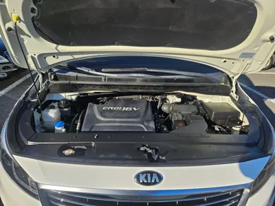 Kia Canival 2017, 117989 км, за 7735.81 USD