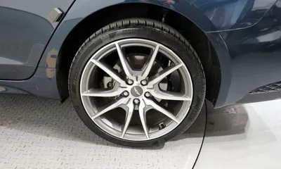 Genesis G70 2023, 81584 км, за 19529.79 USD