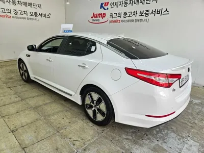 Kia K5 2014, 156600 км, за 3298.52 USD