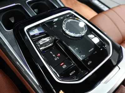 BMW 7-Series 2023, 35423 км, за 68403.94 USD - фото 10