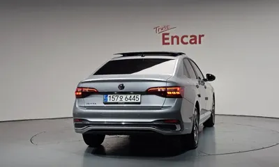 Volkswagen Jetta 2023, 27233 км, за 17583.07 USD
