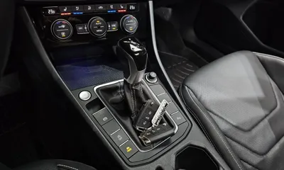 Volkswagen Jetta 2023, 27233 км, за 17583.07 USD - фото 9