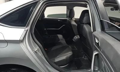 Volkswagen Jetta 2023, 27233 км, за 17583.07 USD - фото 11