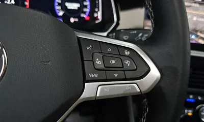 Volkswagen Jetta 2023, 27233 км, за 17583.07 USD - фото 33