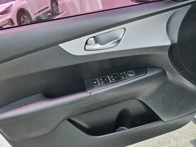Kia K3 2022, 56000 км, за 9621.01 USD - фото 12