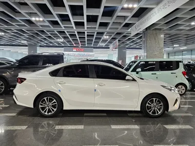 Kia K3 2022, 56000 км, за 9621.01 USD - фото 17