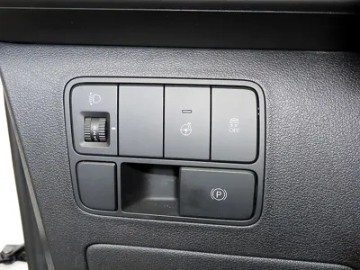 Hyundai Staria 2025, 7313 км, за 17847.71 USD - фото 17