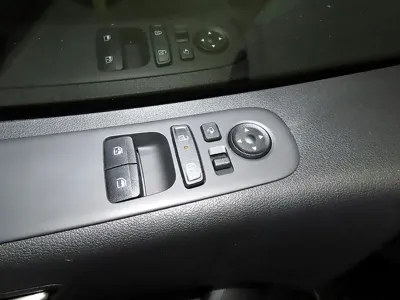 Hyundai Staria 2025, 7313 км, за 17847.71 USD - фото 18