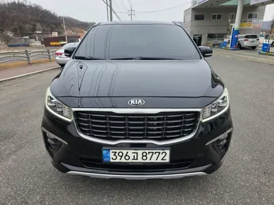 Kia Canival · 2020 год