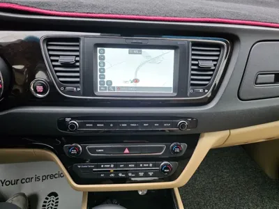 Kia Canival 2020, 48912 км, за 12427.3 USD - фото 15