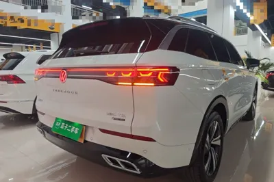 Volkswagen Tavendor 2023, 31900 км, за 27882 USD