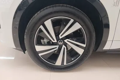 Volkswagen Tavendor 2023, 31900 км, за 27882 USD - фото 10
