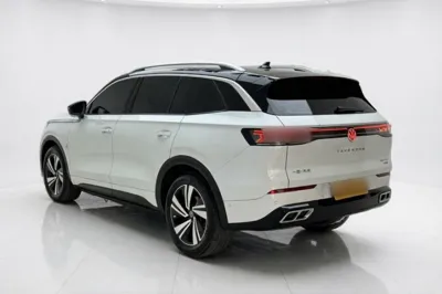 Volkswagen Tavendor 2023, 31900 км, за 27882 USD - фото 15