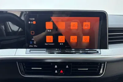 Volkswagen Tavendor 2023, 31900 км, за 27882 USD - фото 22