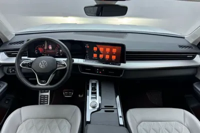 Volkswagen Tavendor 2023, 31900 км, за 27882 USD - фото 30