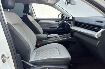 Volkswagen Tavendor 2023, 31900 км, за 27882 USD - фото 31