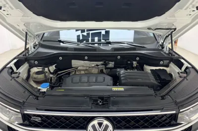 Volkswagen Tavendor 2023, 31900 км, за 27882 USD - фото 35