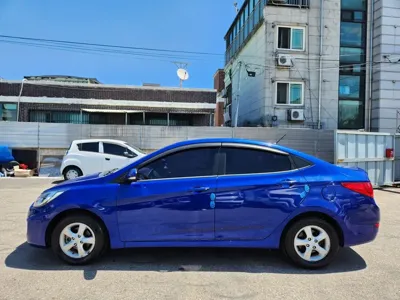 Hyundai Accent 2012, 52432 км, за 3380.35 USD