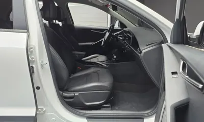Kia Niro 2022, 122441 км, за 10921.14 USD - фото 11