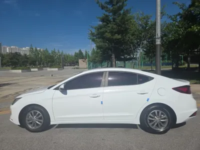 Hyundai Avante 2019, 131161 км, за 4857.56 USD
